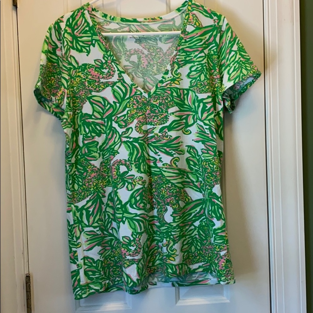 Lilly Pulitzer V Neck T-shirt